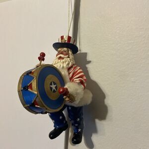 Possible Dreams Clothtique Patriotic Santa Christmas Ornament Vintage 2000